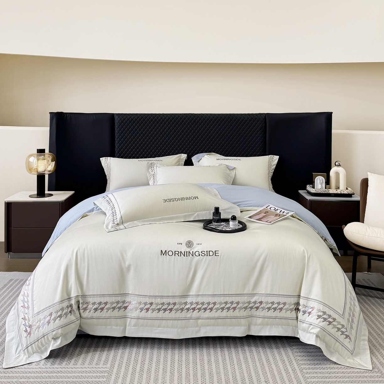 91家纺网 家纺一手货源 找家纺 （总）苏美 2026春夏新款高档礼盒装50*50S贡缎长绒棉刺绣四件套100%纯棉全棉轻奢床品-千鸟格