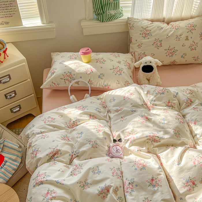 91家纺网 家纺一手货源 找家纺 漫仙阁家纺 2026新款纯棉学生宿舍A版100%新疆棉B版古法水洗三件套全棉四件套朝花夕拾