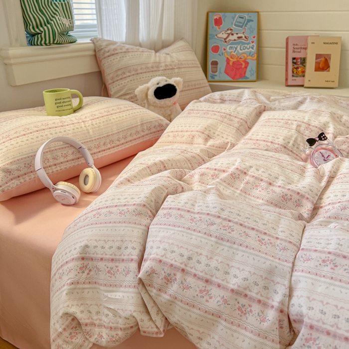 91家纺网 家纺一手货源 找家纺 漫仙阁家纺 2026新款纯棉学生宿舍A版100%新疆棉B版古法水洗三件套全棉四件套粉色蜜恋