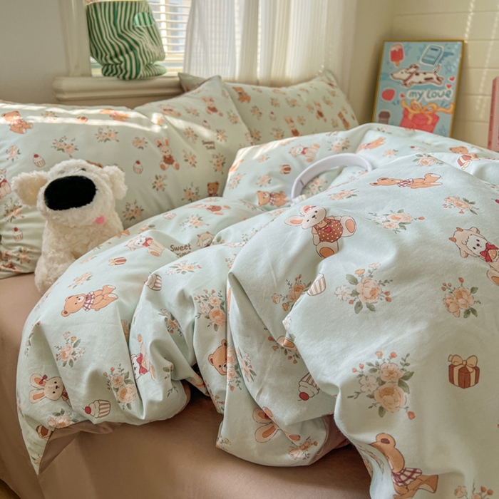 91家纺网 家纺一手货源 找家纺 漫仙阁家纺 2026新款纯棉学生宿舍A版100%新疆棉B版古法水洗三件套全棉四件套礼物熊