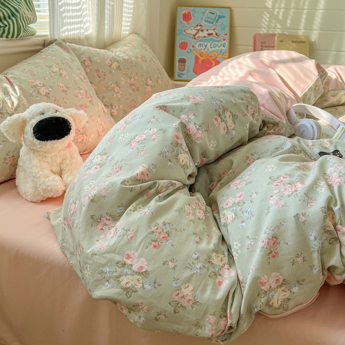 91家纺网 家纺一手货源 找家纺 漫仙阁家纺 2026新款纯棉学生宿舍A版100%新疆棉B版古法水洗三件套全棉四件套抹茶花语