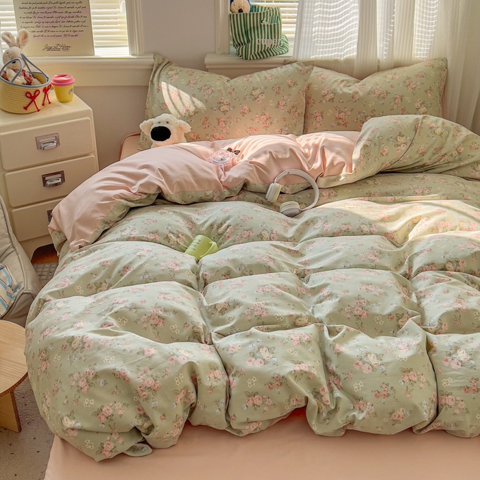 91家纺网 家纺一手货源 找家纺 漫仙阁家纺 2026新款纯棉学生宿舍A版100%新疆棉B版古法水洗三件套全棉四件套抹茶花语