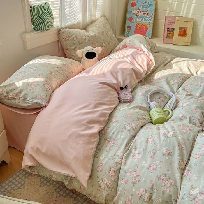 91家纺网 家纺一手货源 找家纺 漫仙阁家纺 2026新款纯棉学生宿舍A版100%新疆棉B版古法水洗三件套全棉四件套抹茶花语