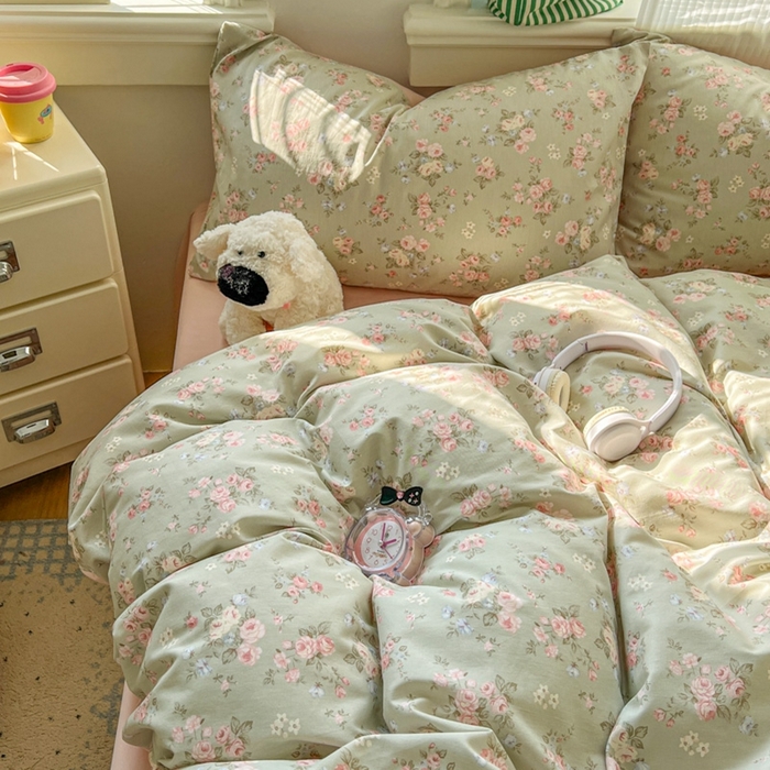 91家纺网 家纺一手货源 找家纺 漫仙阁家纺 2026新款纯棉学生宿舍A版100%新疆棉B版古法水洗三件套全棉四件套抹茶花语