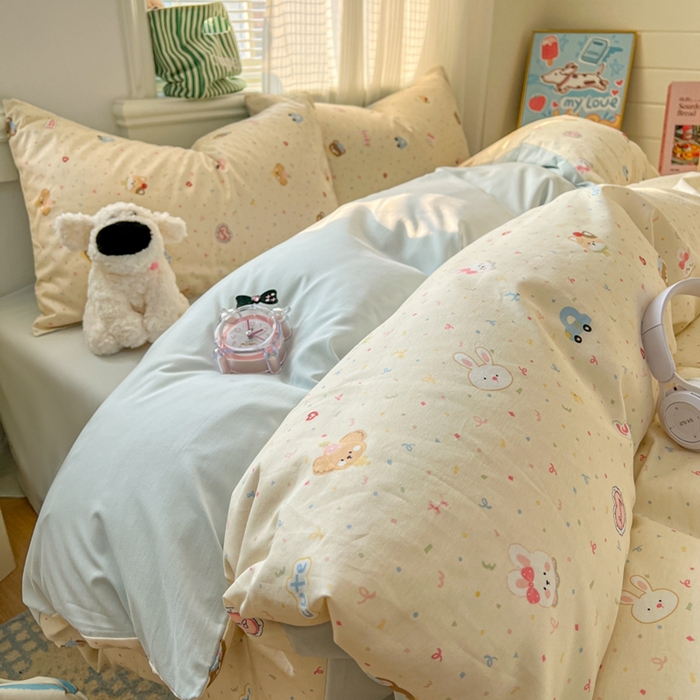 91家纺网 家纺一手货源 找家纺 漫仙阁家纺 2026新款纯棉学生宿舍A版100%新疆棉B版古法水洗三件套全棉四件套奇遇记