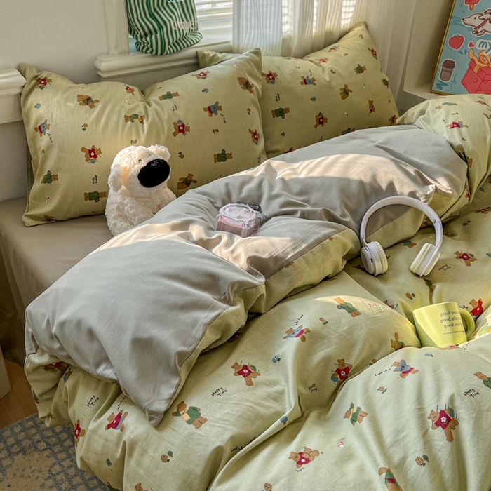 91家纺网 家纺一手货源 找家纺 漫仙阁家纺 2026新款纯棉学生宿舍A版100%新疆棉B版古法水洗三件套全棉四件套哨兵熊