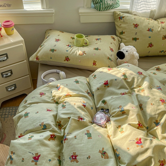 91家纺网 家纺一手货源 找家纺 漫仙阁家纺 2026新款纯棉学生宿舍A版100%新疆棉B版古法水洗三件套全棉四件套哨兵熊