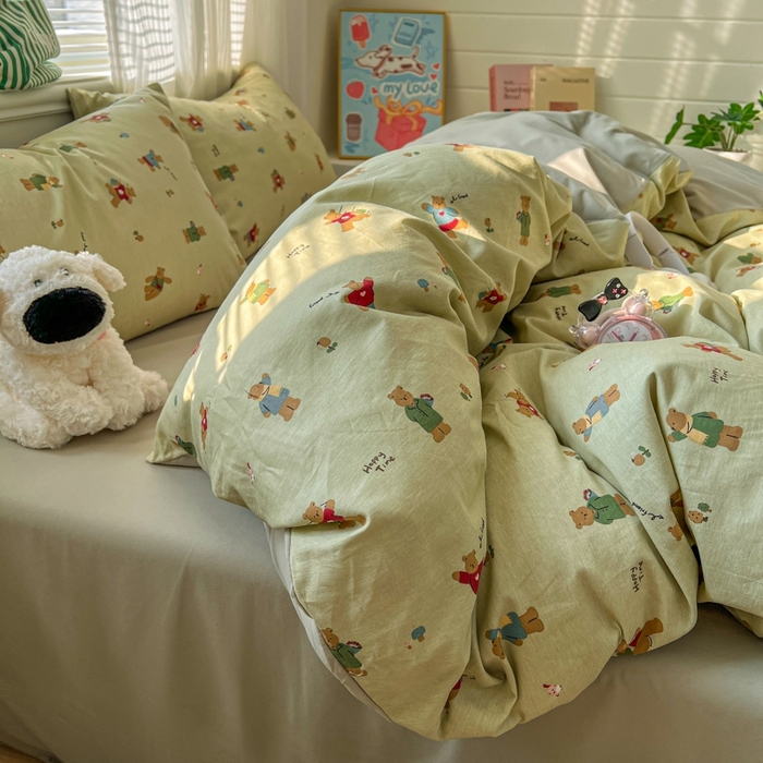 91家纺网 家纺一手货源 找家纺 漫仙阁家纺 2026新款纯棉学生宿舍A版100%新疆棉B版古法水洗三件套全棉四件套哨兵熊