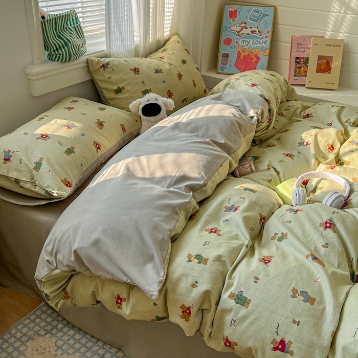 91家纺网 家纺一手货源 找家纺 漫仙阁家纺 2026新款纯棉学生宿舍A版100%新疆棉B版古法水洗三件套全棉四件套哨兵熊