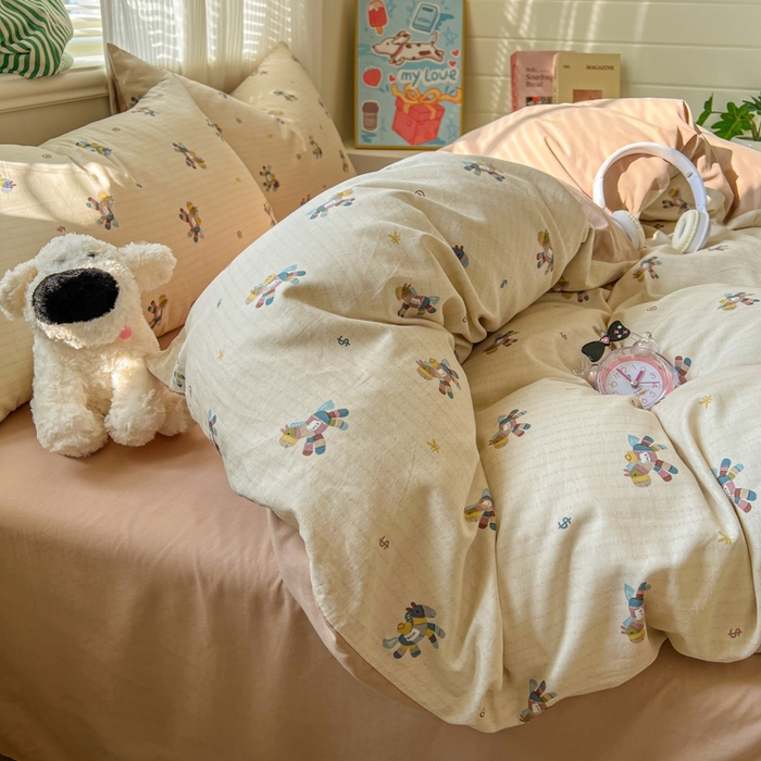 91家纺网 家纺一手货源 找家纺 漫仙阁家纺 2026新款纯棉学生宿舍A版100%新疆棉B版古法水洗三件套全棉四件套小木马