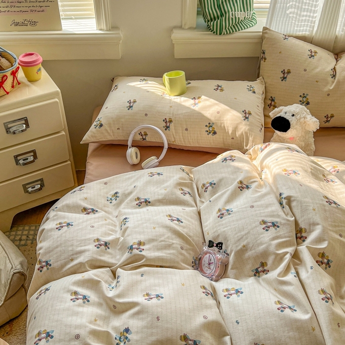 91家纺网 家纺一手货源 找家纺 漫仙阁家纺 2026新款纯棉学生宿舍A版100%新疆棉B版古法水洗三件套全棉四件套小木马