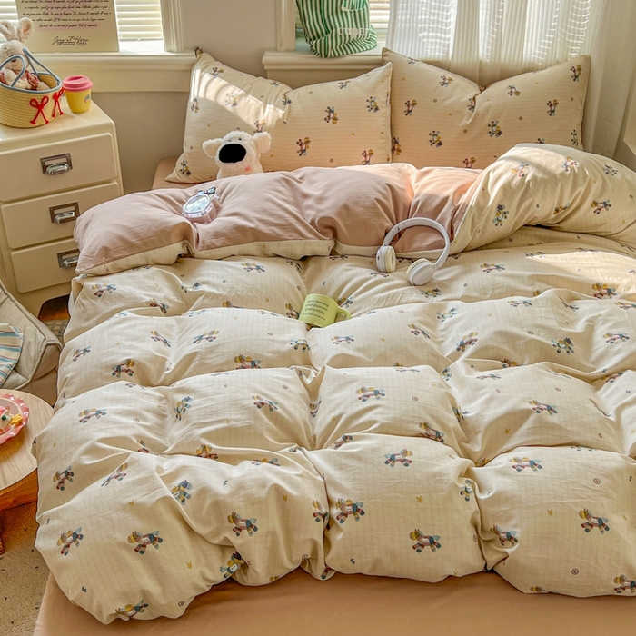 91家纺网 家纺一手货源 找家纺 漫仙阁家纺 2026新款纯棉学生宿舍A版100%新疆棉B版古法水洗三件套全棉四件套小木马