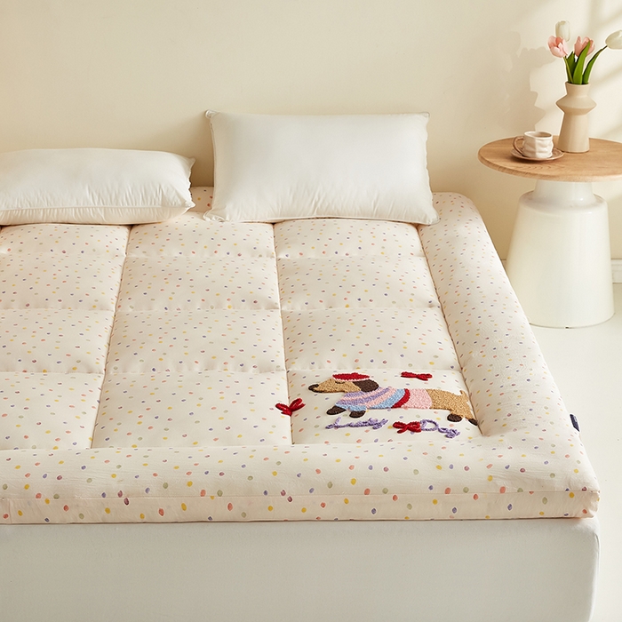 91家纺网 家纺一手货源 找家纺 （总）蓝冰家纺 2026新款四季抗菌防螨刺绣床垫床褥学生床垫