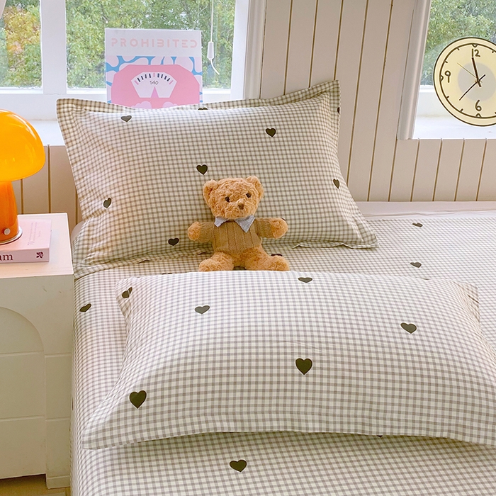 91家纺网 家纺一手货源 找家纺 金丝兔 2026新款纯棉印花四件套系列 格子爱心