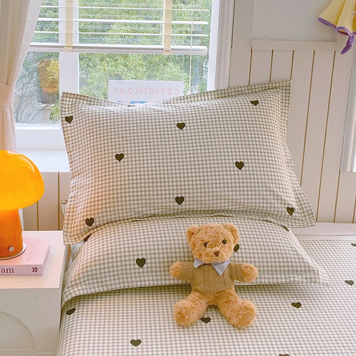 91家纺网 家纺一手货源 找家纺 金丝兔 2026新款纯棉印花四件套系列 格子爱心