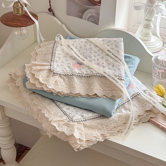 91家纺网 家纺一手货源 找家纺 港岛妹妹 2026新款仿棉云柔纱韩版双花边四件套 花边-枝枝草莓