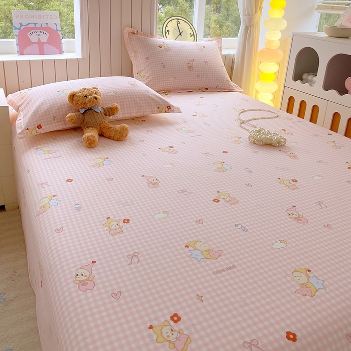 91家纺网 家纺一手货源 找家纺 金丝兔 2026新款纯棉印花四件套系列 甜梦精灵-粉