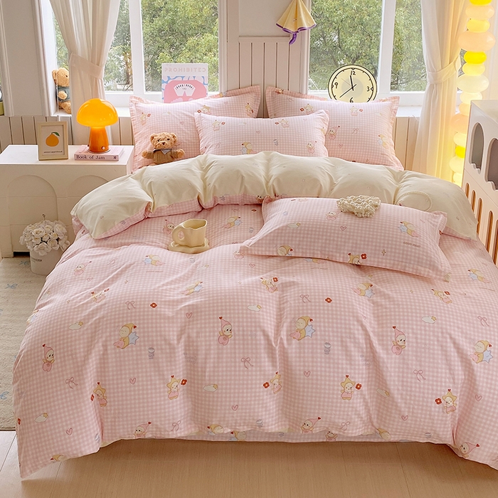 91家纺网 家纺一手货源 找家纺 金丝兔 2026新款纯棉印花四件套系列 甜梦精灵-粉