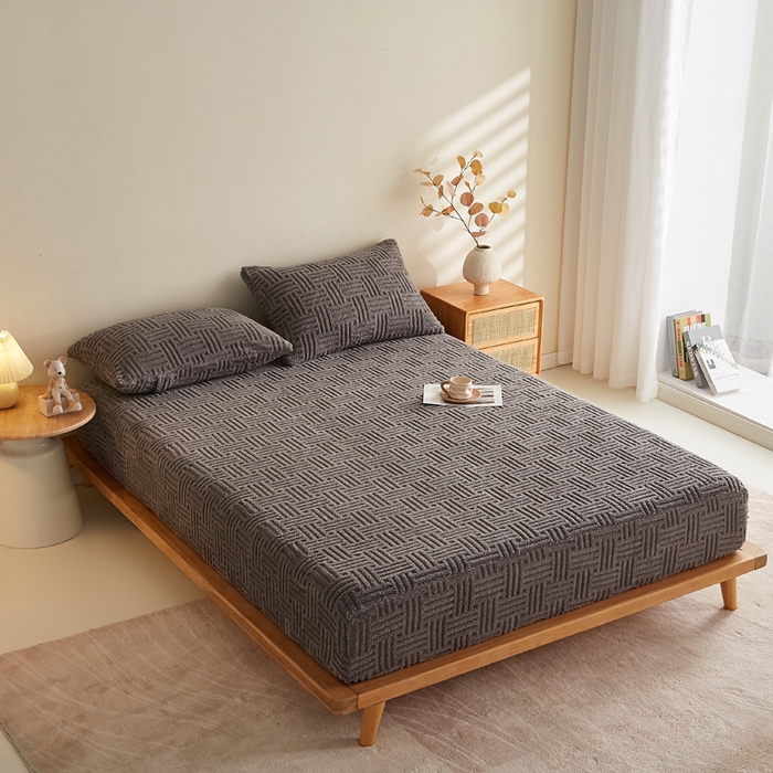 91家纺网 家纺一手货源 找家纺 蓝冰家纺 2026新款提花塔芙绒床笠 深灰色