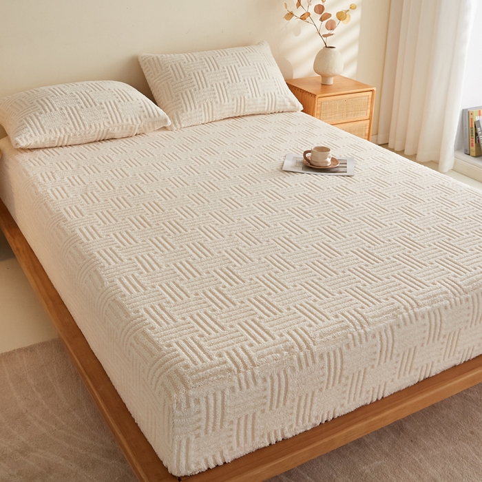 91家纺网 家纺一手货源 找家纺 蓝冰家纺 2026新款提花塔芙绒床笠 米白色