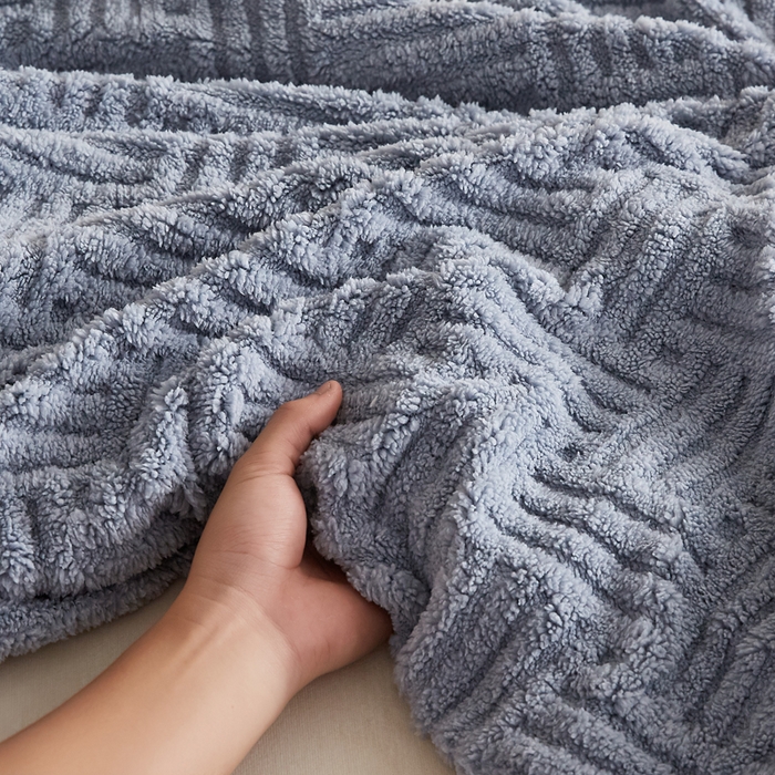 91家纺网 家纺一手货源 找家纺 蓝冰家纺 2026新款提花塔芙绒床笠 蓝灰色