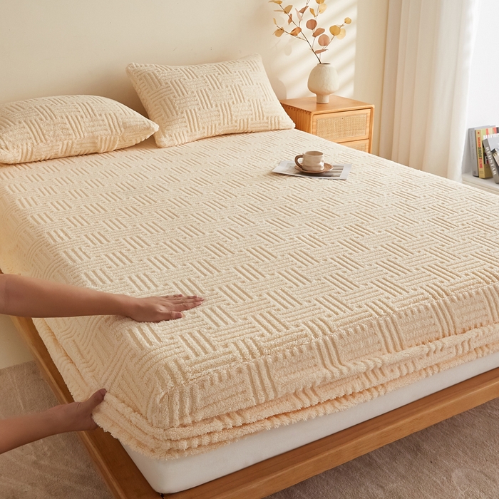 91家纺网 家纺一手货源 找家纺 蓝冰家纺 2026新款提花塔芙绒床笠 米黄色