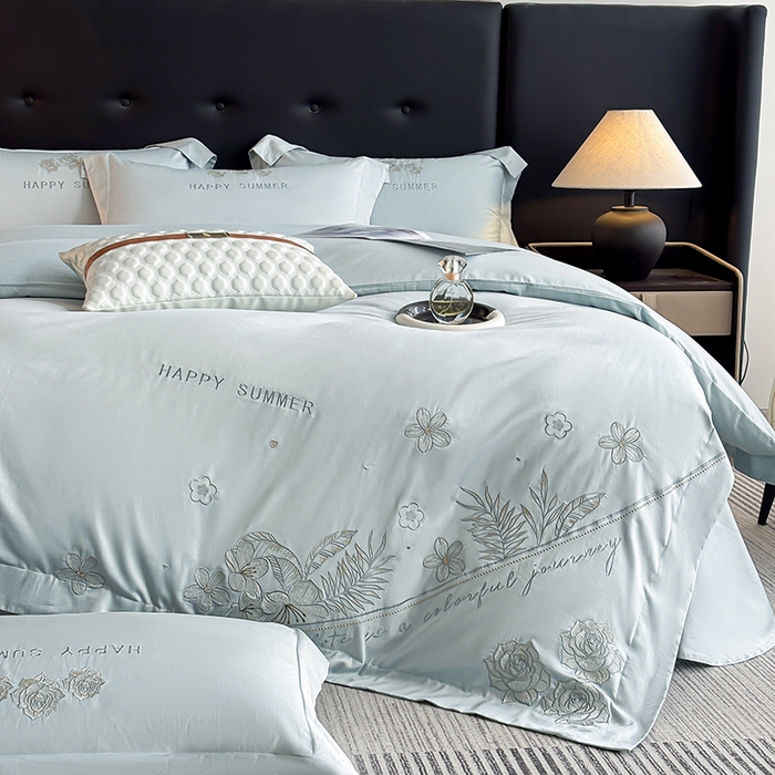 91家纺网 家纺一手货源 找家纺 桃园 新款纯棉全棉长绒棉刺绣绣花高端礼盒四件套-卡尔系列 卡尔 飘蓝