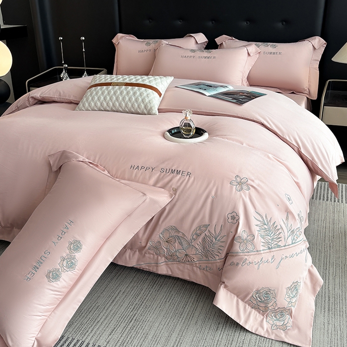 91家纺网 家纺一手货源 找家纺 桃园 新款纯棉全棉长绒棉刺绣绣花高端礼盒四件套-卡尔系列 卡尔 轻奢粉