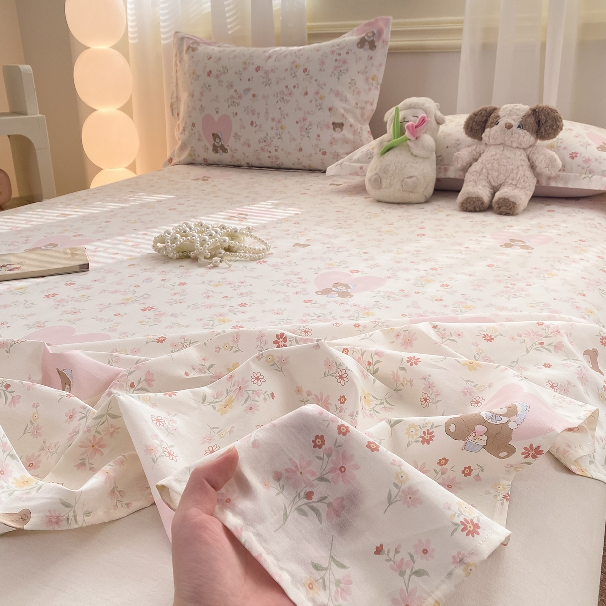 91家纺网 家纺一手货源 找家纺 花梦欣 2026新款全棉印花单品系列-单床单 旧书折痕粉