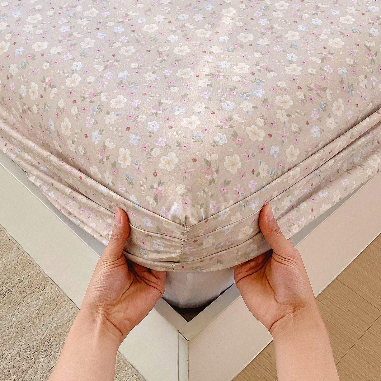 91家纺网 家纺一手货源 找家纺 金丝兔 2026新款纯棉印花单品床笠系列 春野苍兰