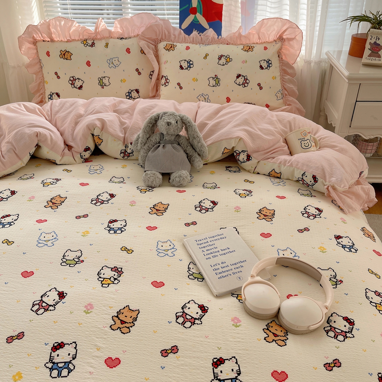 91家纺网 家纺一手货源 找家纺 韩都家居 2026新款云感双层纱床盖四件套 爱丝KT猫