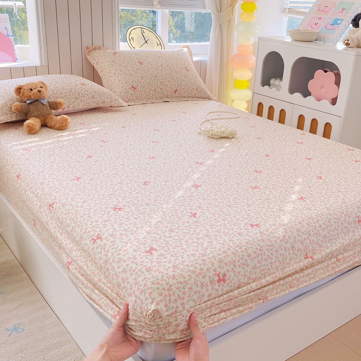 91家纺网 家纺一手货源 找家纺 金丝兔 2026新款纯棉印花单品床笠系列 粉蕊蝶