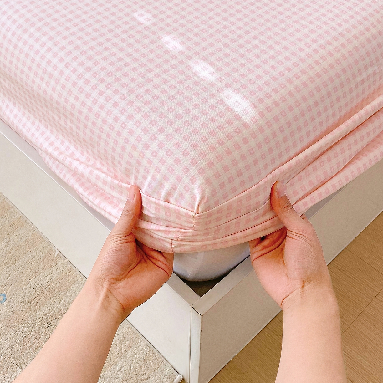 91家纺网 家纺一手货源 找家纺 金丝兔 2026新款纯棉印花单品床笠系列 粉小格