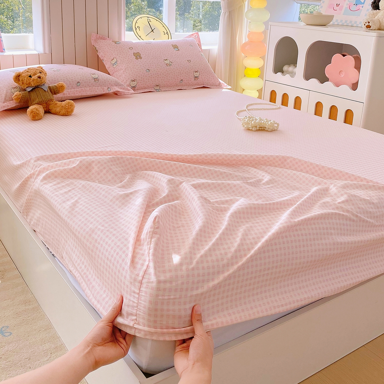 91家纺网 家纺一手货源 找家纺 金丝兔 2026新款纯棉印花单品床笠系列 粉小格