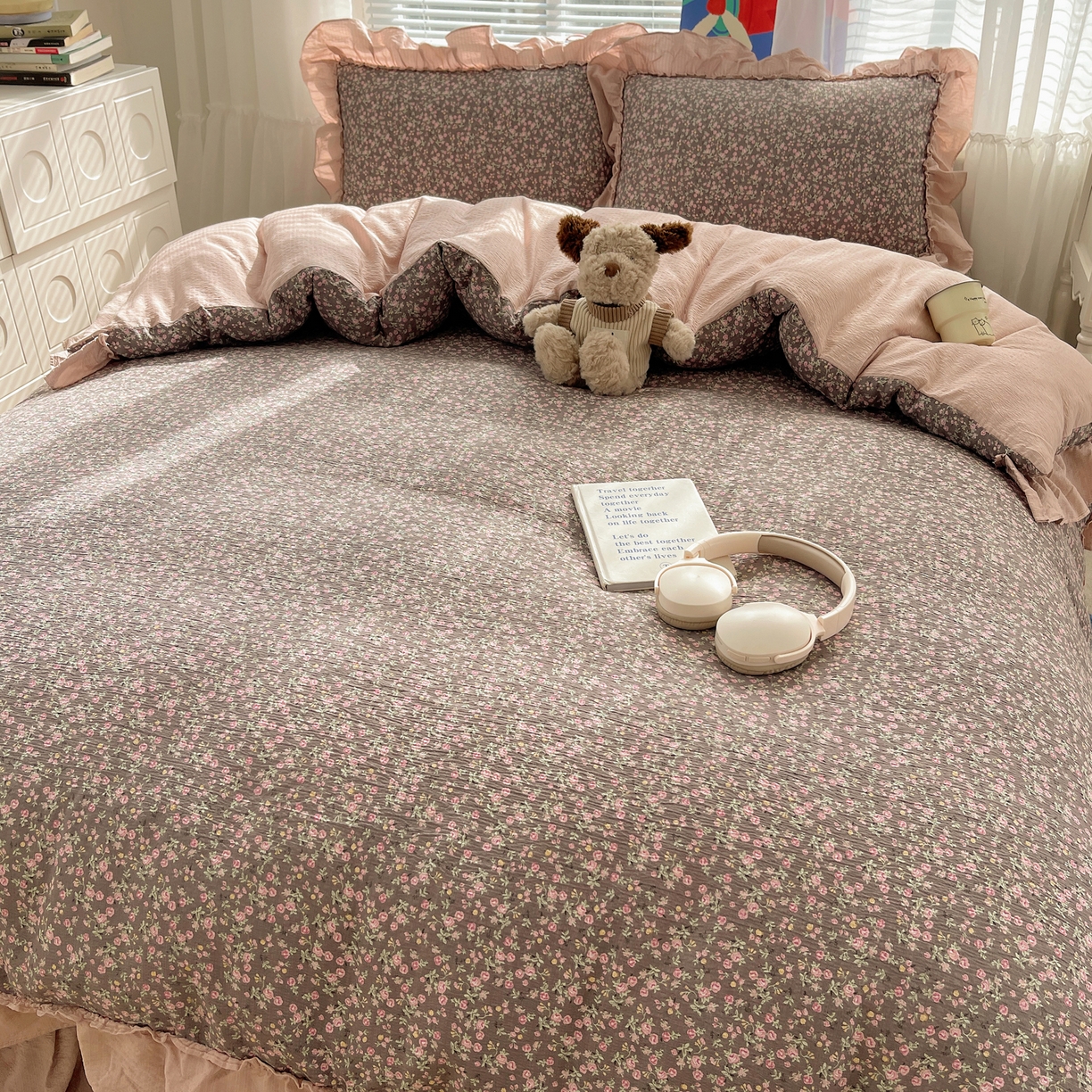 91家纺网 家纺一手货源 找家纺 韩都家居 2026新款云感双层纱床盖四件套 春满园