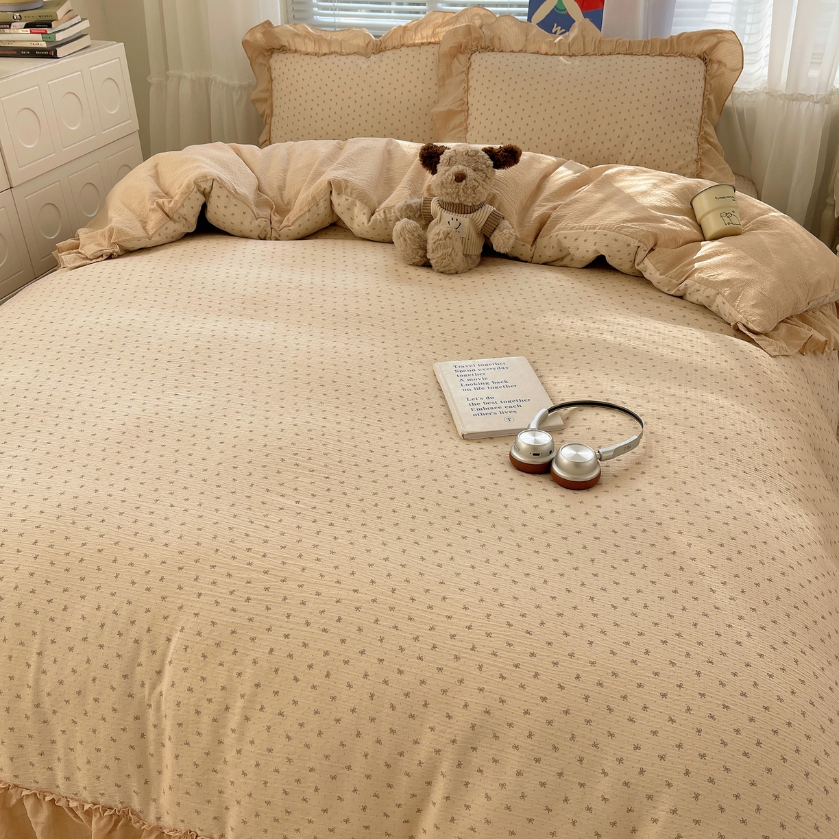 91家纺网 家纺一手货源 找家纺 韩都家居 2026新款云感双层纱床盖四件套 蝶舞