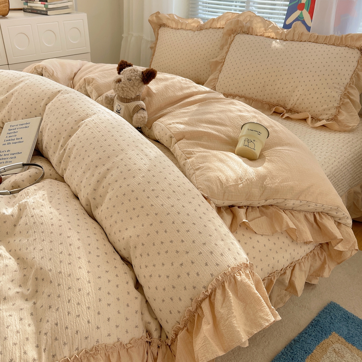 91家纺网 家纺一手货源 找家纺 韩都家居 2026新款云感双层纱床盖四件套 蝶舞