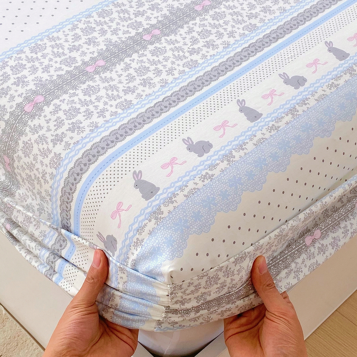 91家纺网 家纺一手货源 找家纺 金丝兔 2026新款纯棉印花单品床笠系列 海盐兔