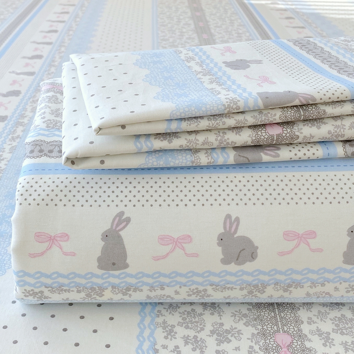 91家纺网 家纺一手货源 找家纺 金丝兔 2026新款纯棉印花单品床笠系列 海盐兔