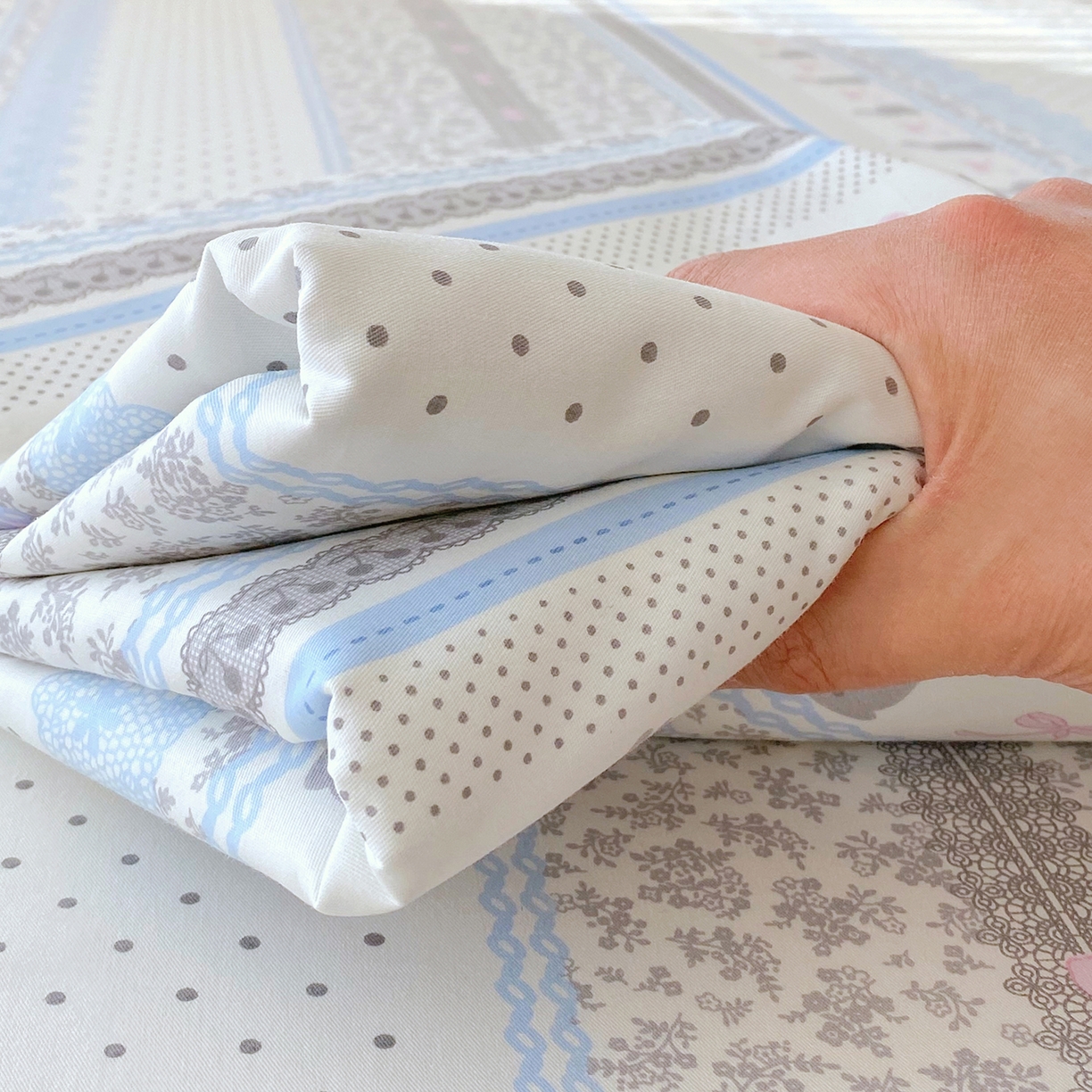 91家纺网 家纺一手货源 找家纺 金丝兔 2026新款纯棉印花单品床笠系列 海盐兔