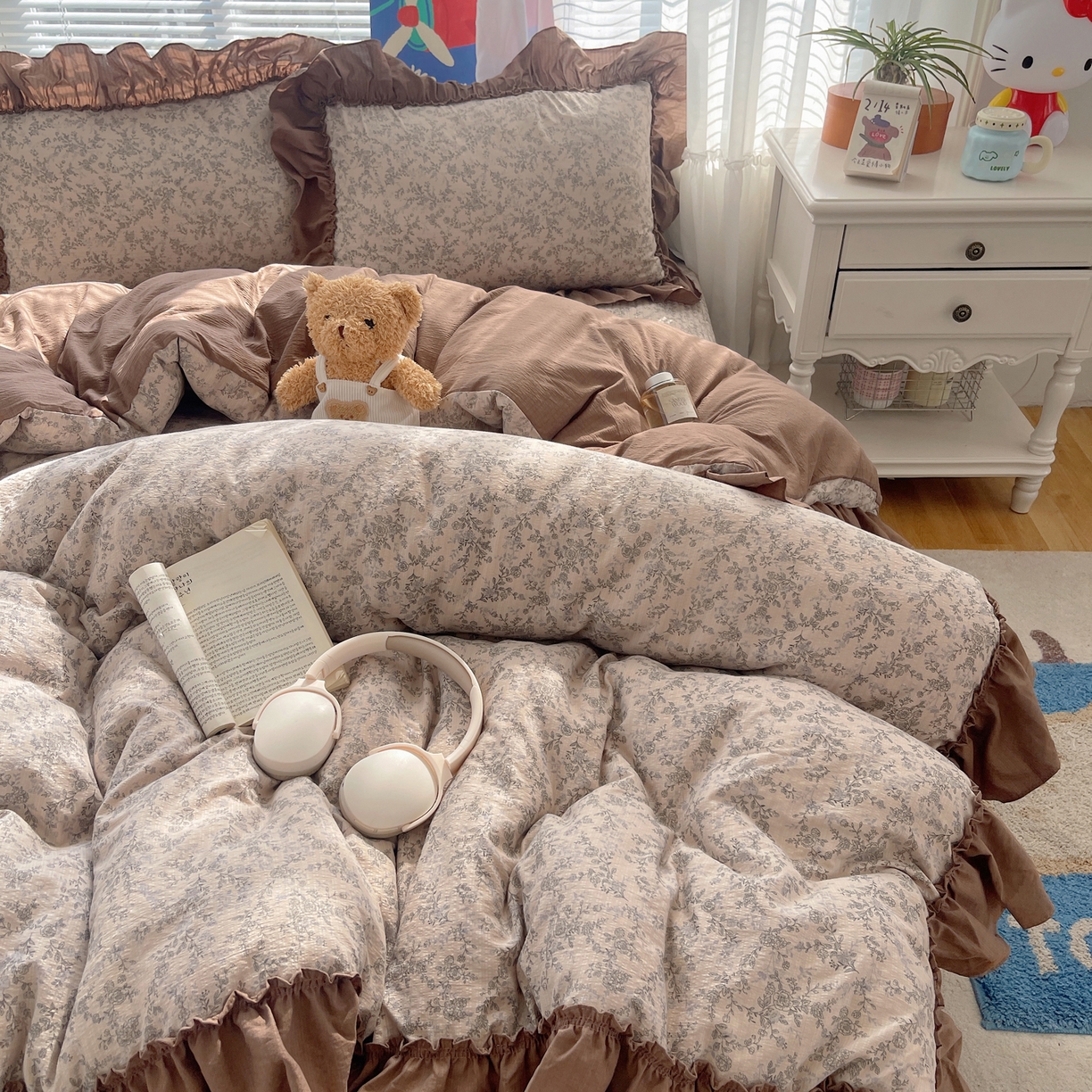 91家纺网 家纺一手货源 找家纺 韩都家居 2026新款云感双层纱床盖四件套 赫本咖