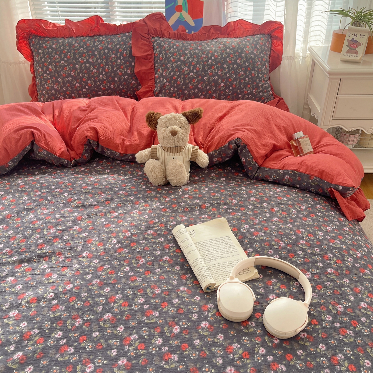 91家纺网 家纺一手货源 找家纺 韩都家居 2026新款云感双层纱床盖四件套 花季