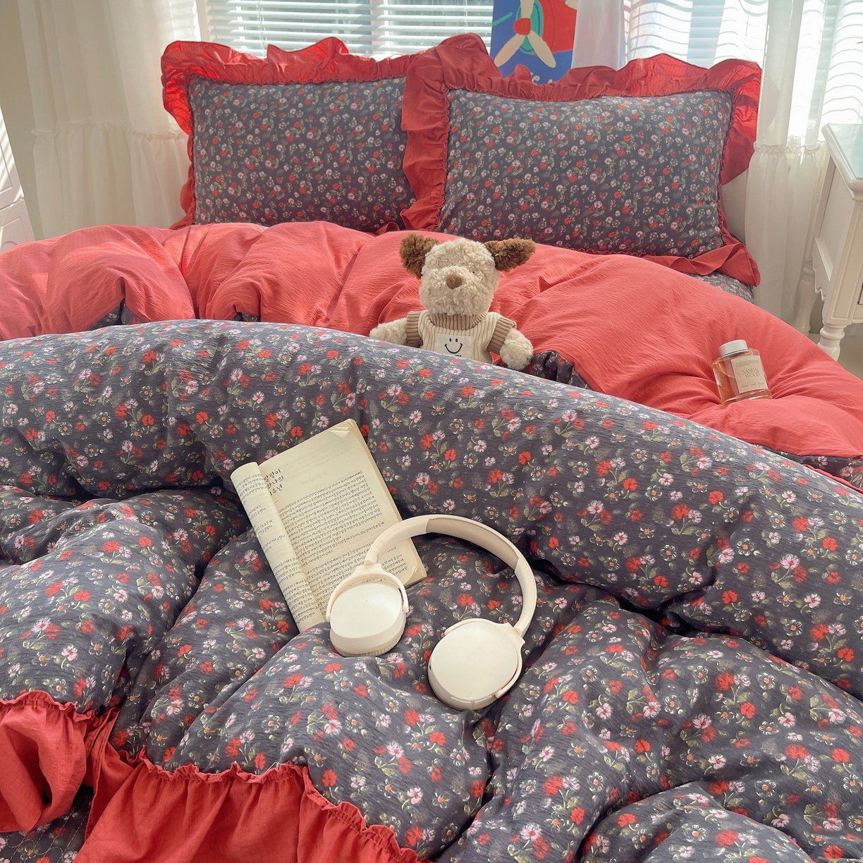 91家纺网 家纺一手货源 找家纺 韩都家居 2026新款云感双层纱床盖四件套 花季