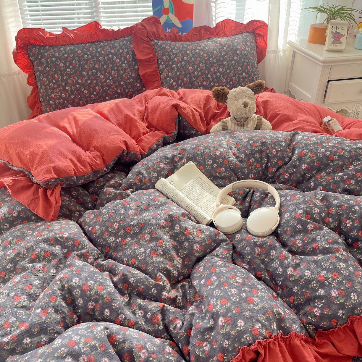 91家纺网 家纺一手货源 找家纺 韩都家居 2026新款云感双层纱床盖四件套 花季