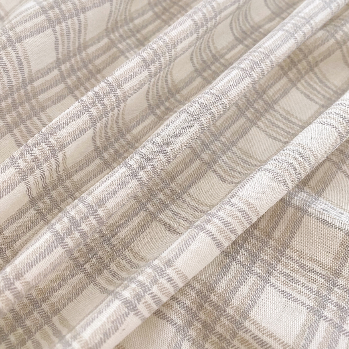 91家纺网 家纺一手货源 找家纺 金丝兔 2026新款纯棉印花单品床笠系列 时尚灰格