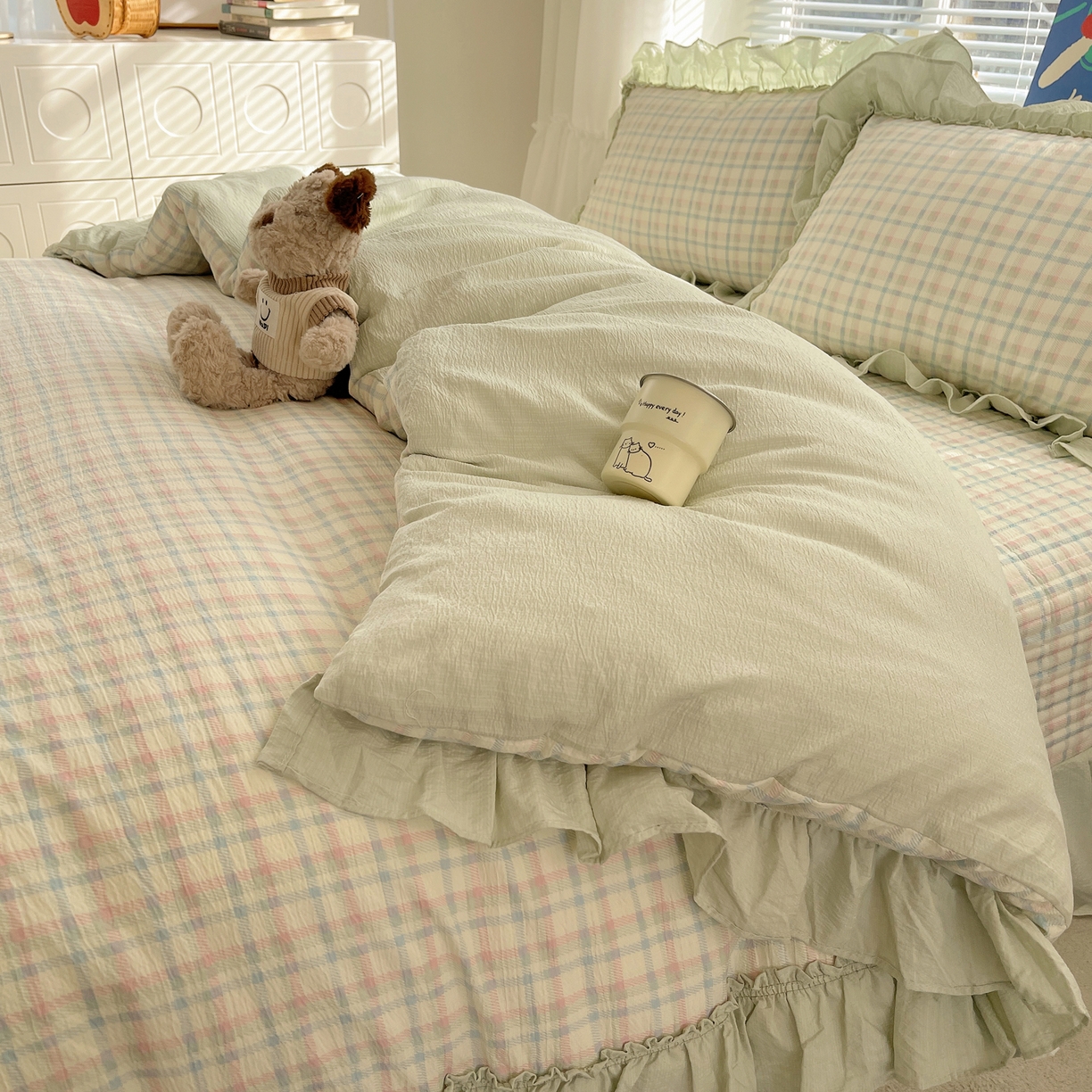 91家纺网 家纺一手货源 找家纺 韩都家居 2026新款云感双层纱床盖四件套 叶语格