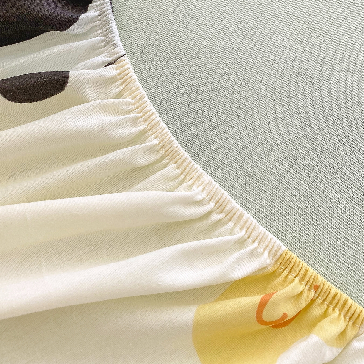 91家纺网 家纺一手货源 找家纺 金丝兔 2026新款纯棉印花单品床笠系列 熊猫鸭鸭