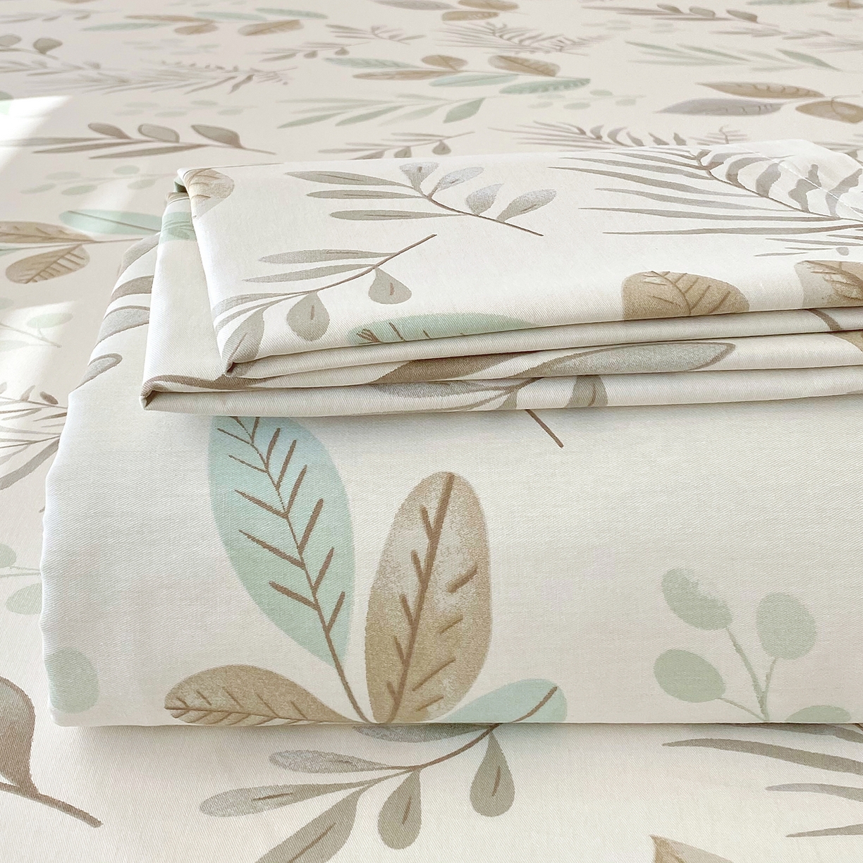 91家纺网 家纺一手货源 找家纺 金丝兔 2026新款纯棉印花单品床笠系列 叶语-绿