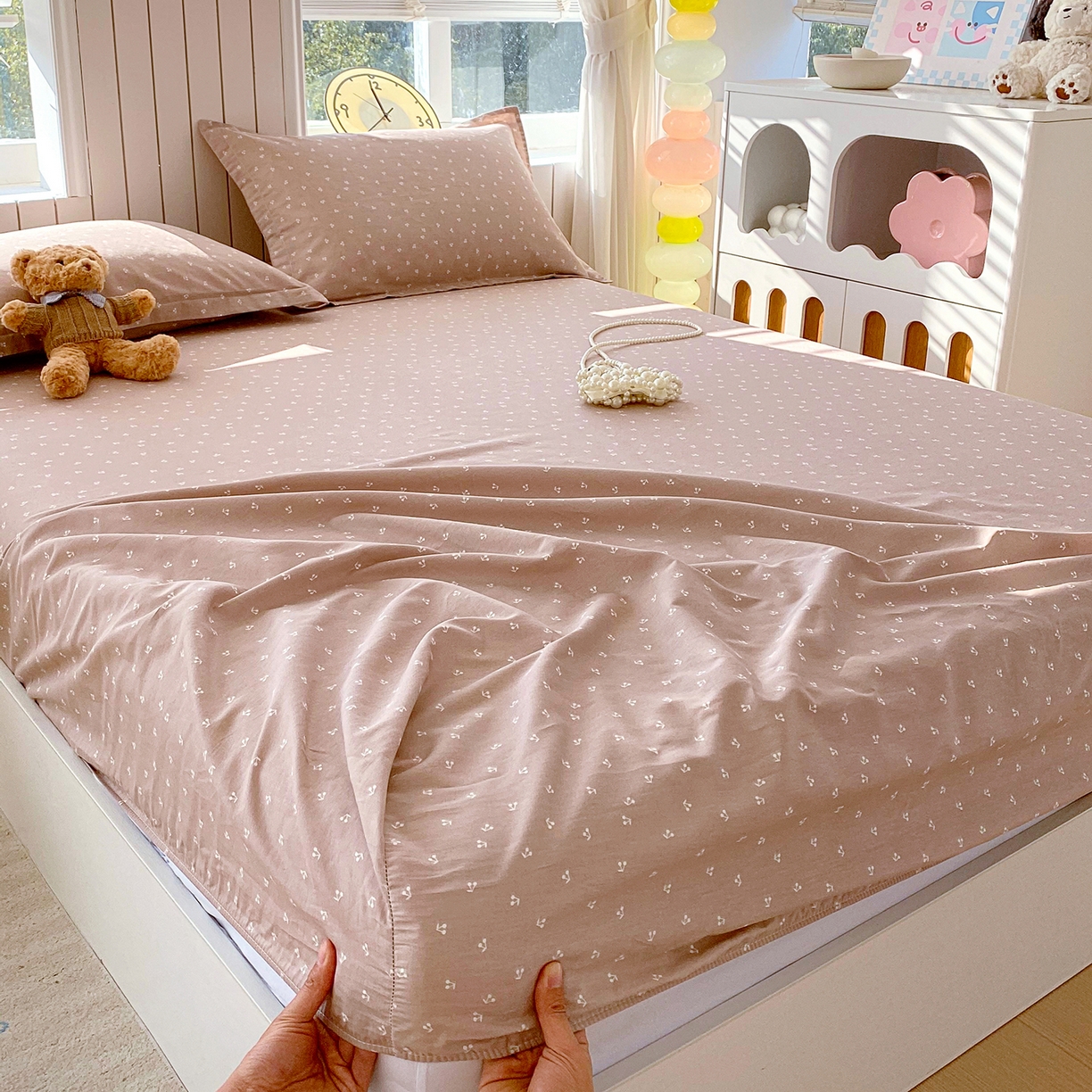 91家纺网 家纺一手货源 找家纺 金丝兔 2026新款纯棉印花单品床笠系列 樱桃-粉