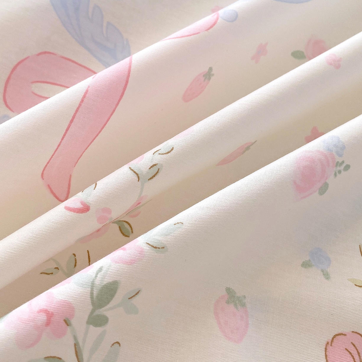 91家纺网 家纺一手货源 找家纺 金丝兔 2026新款纯棉印花单品床单系列 花漫歌